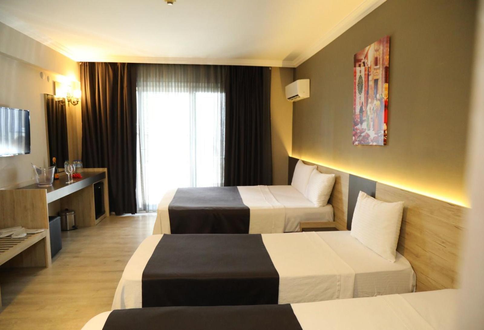 Grand Faik Hotel Çeşme Kültér fotó